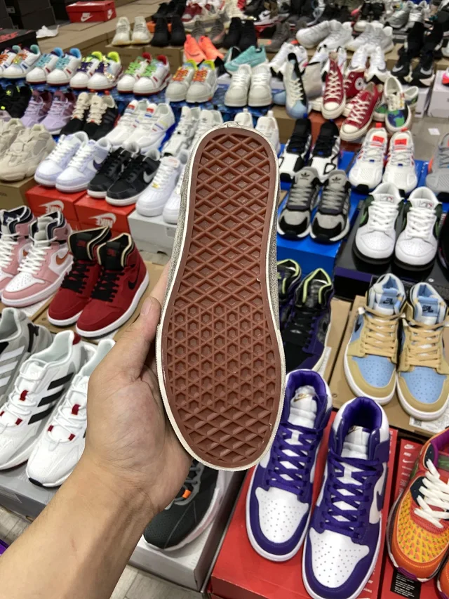 Vans Sneakers Style 36 VN0A4BVEN8K product detail image 1
