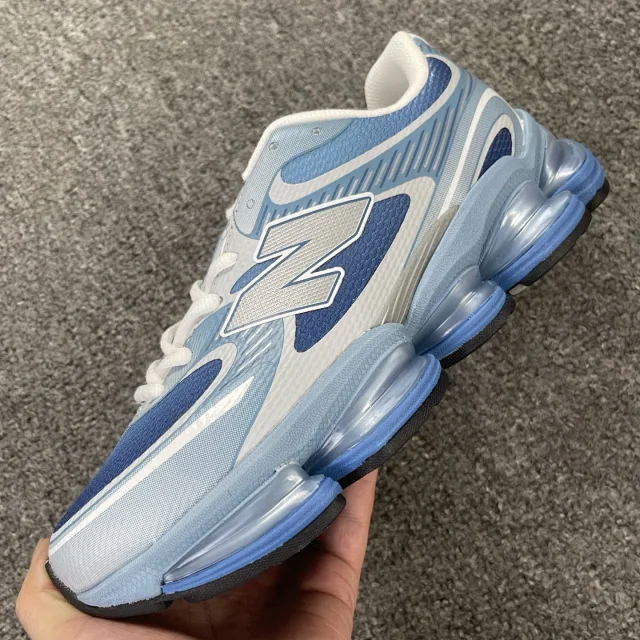 New Balance Sneakers U2000 product detail image 23