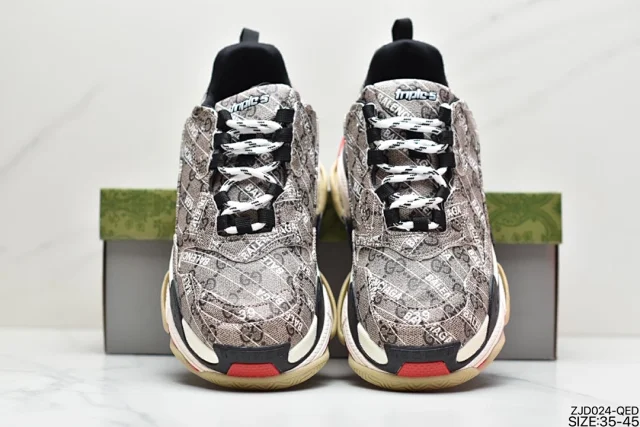 Balenciaga Sneakers logo-print chunky product detail image 3