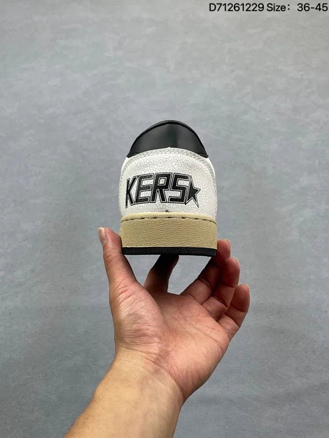 Golden Goose Sneakers Ball Star star-detail low-top product detail image 8