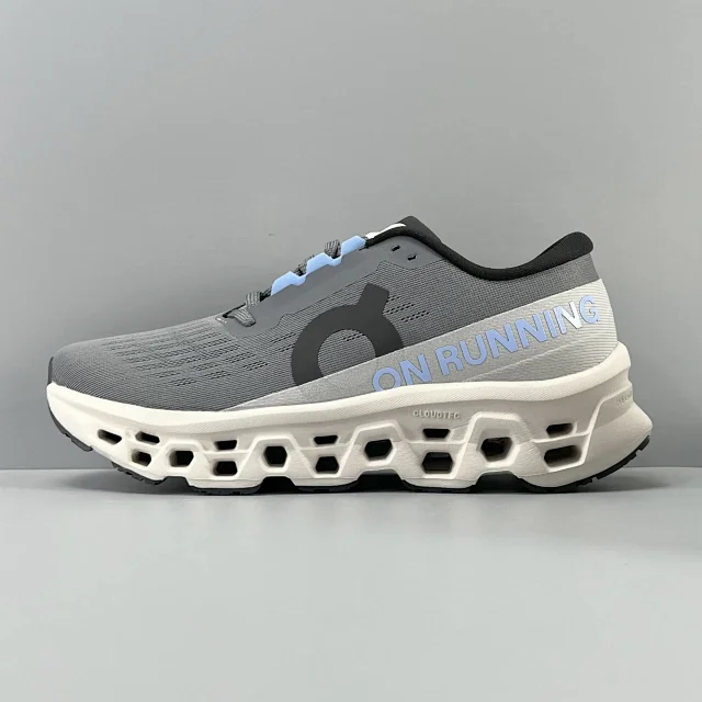 On Sneakers Cloudmonster 3 product detail image 30