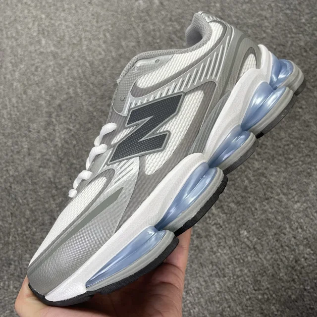 New Balance Sneakers U2000 product detail image 31