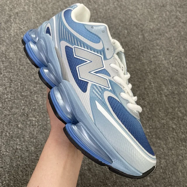 New Balance Sneakers U2000 product detail image 25