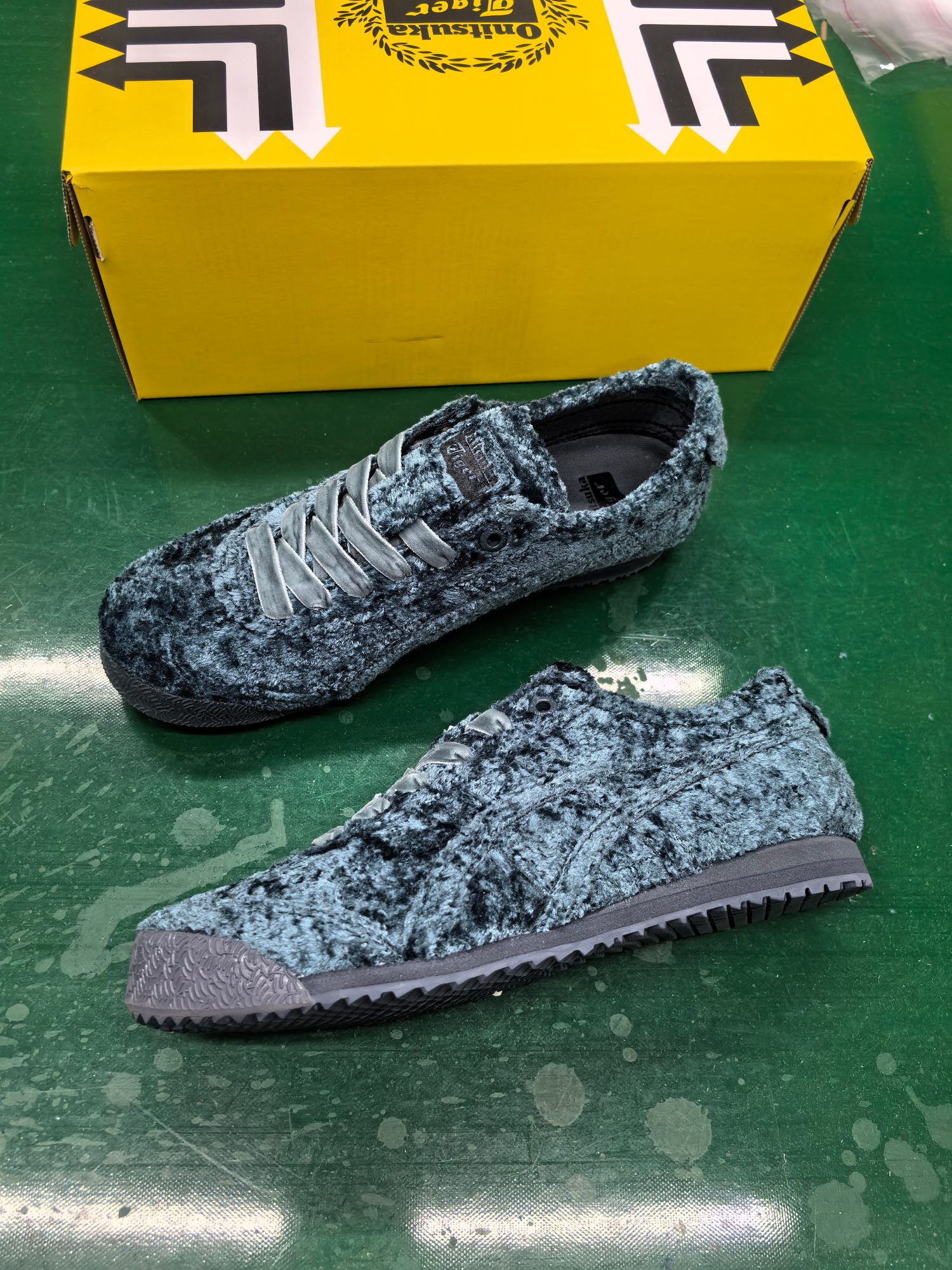 Onitsuka Tiger Sneakers Mexico 66 — 30