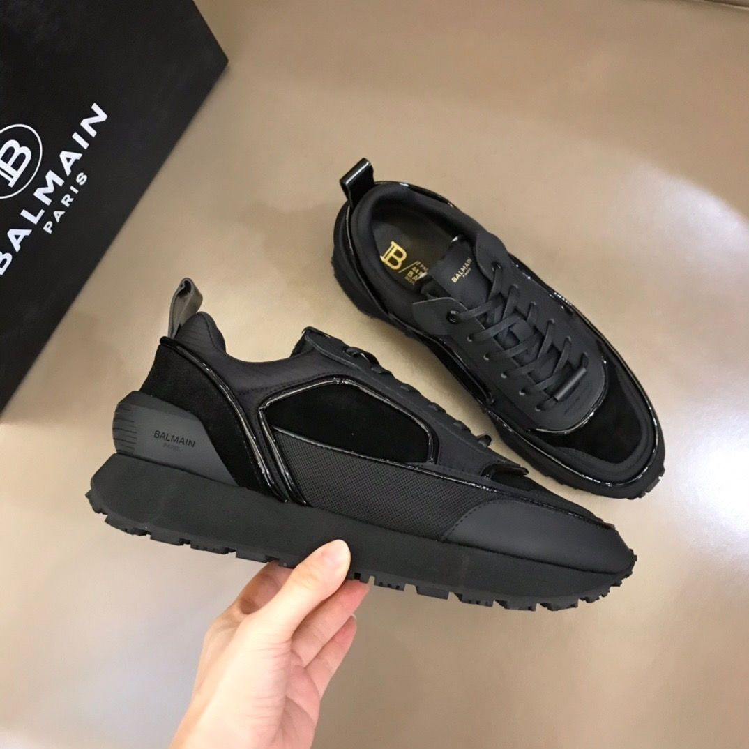 Balmain Sneakers Chunky low-top with monogram panels — *008