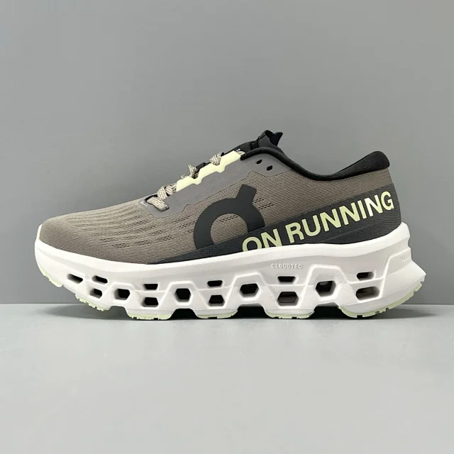 On Sneakers Cloudmonster 3 product detail image 32