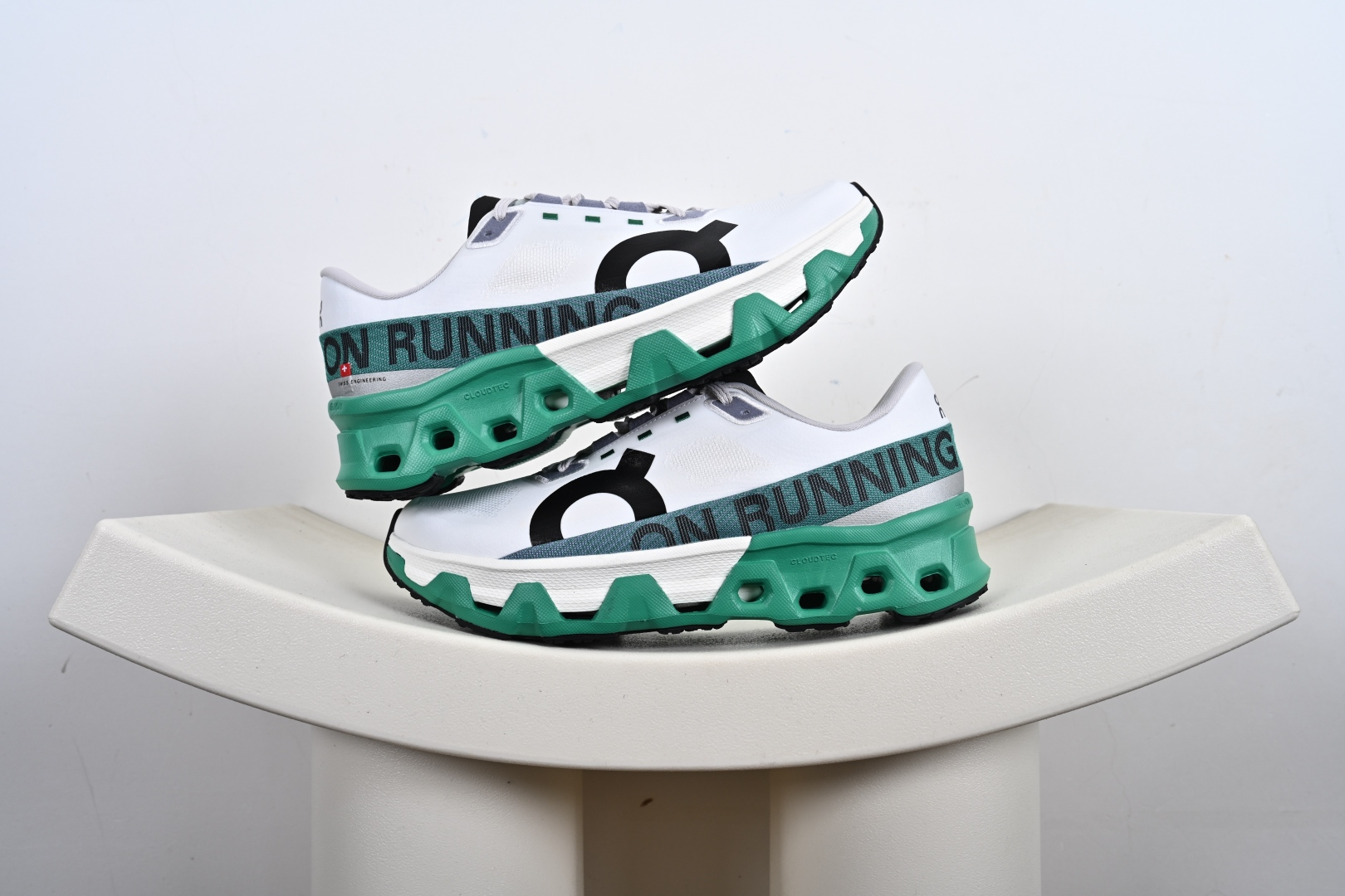 On Sneakers Cloudmonster Hyper image 3