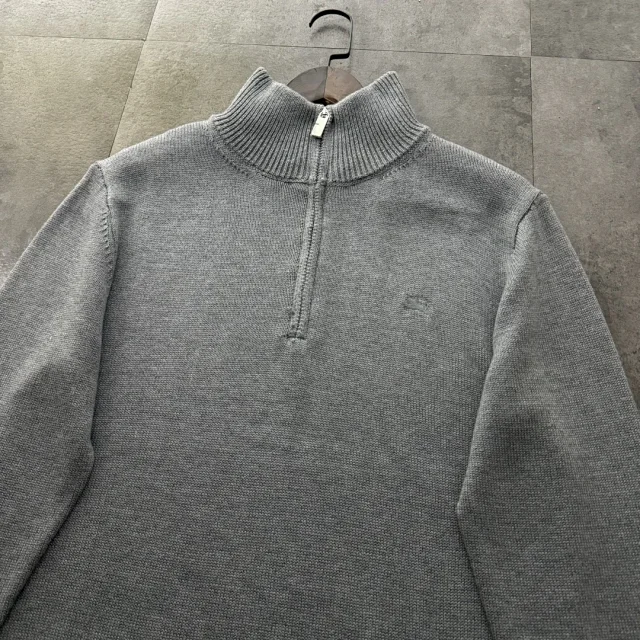 Burberry Knitwear Equestrian Knight stand-collar half-zip sweater product detail image 12