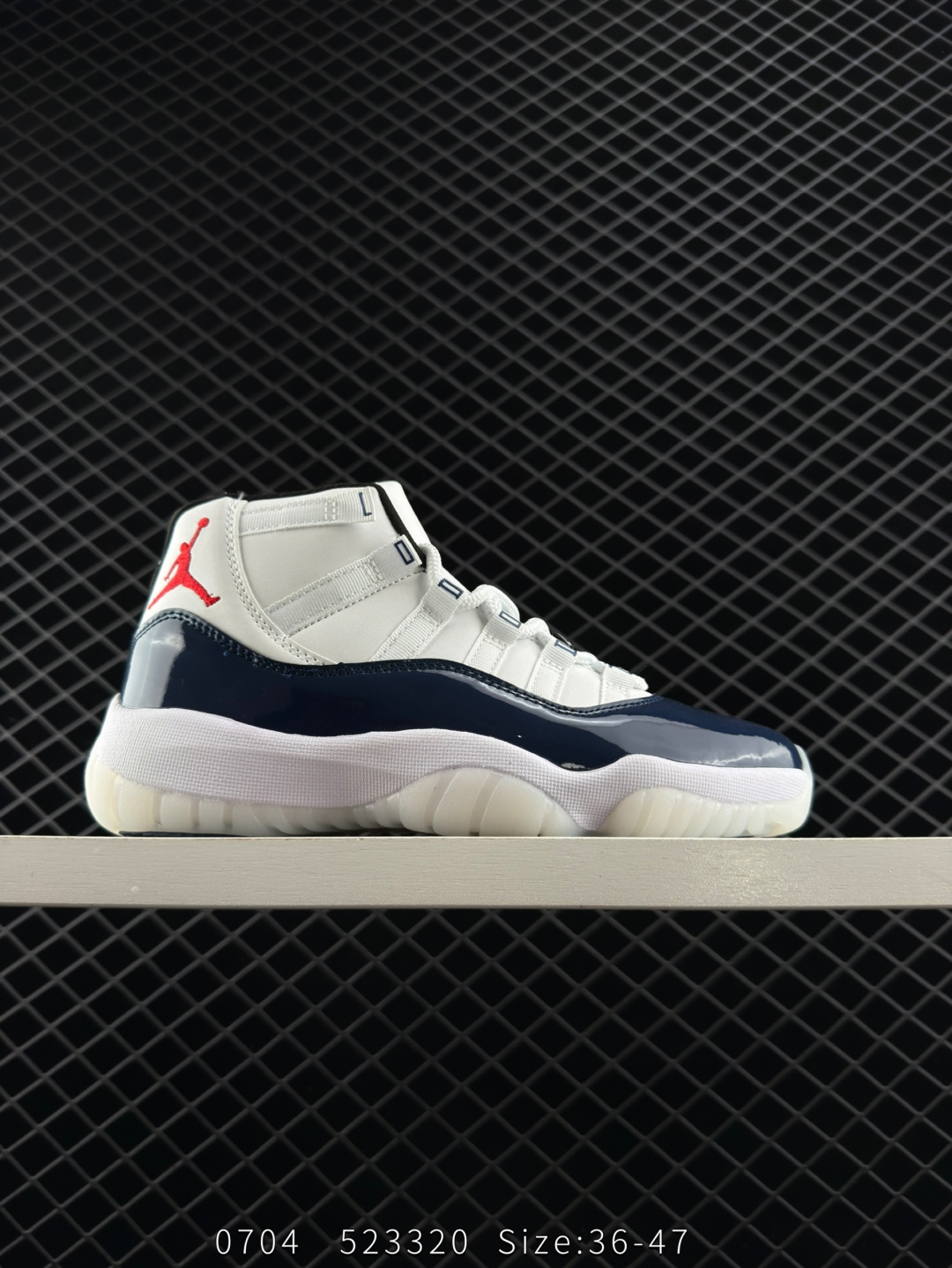 Jordan Sneakers Air 11 — 31