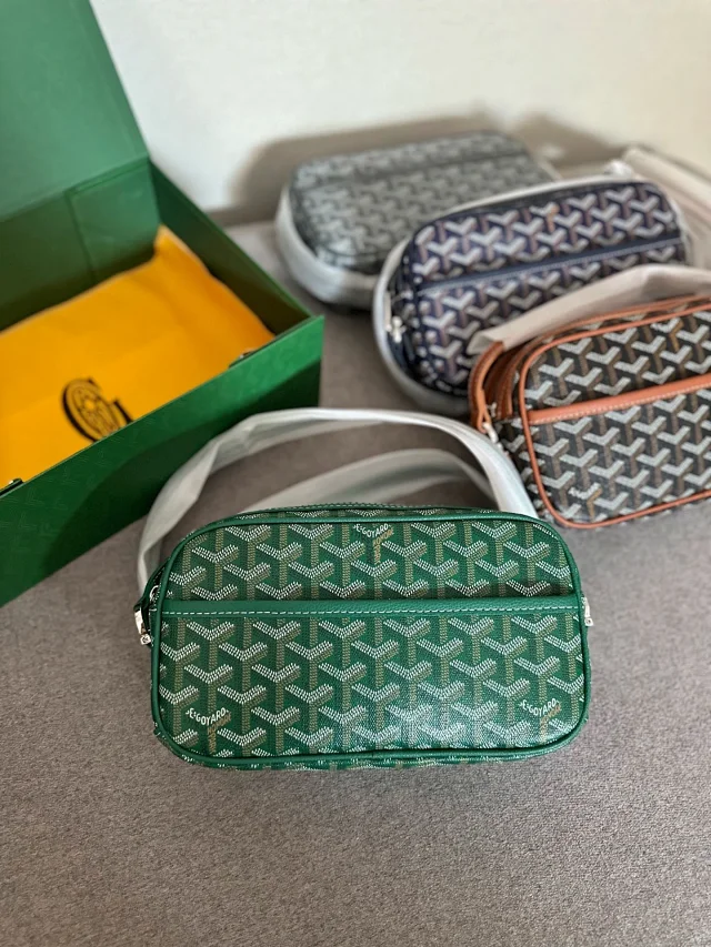 Goyard Crossbody Bags Monogram Zip Camera Bag product detail image 11