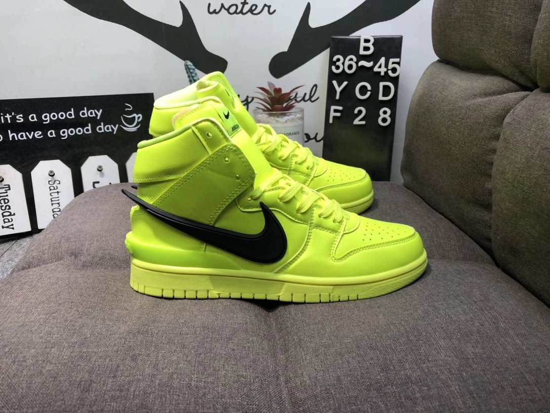 Nike Sneakers Dunk High x Ambush — green