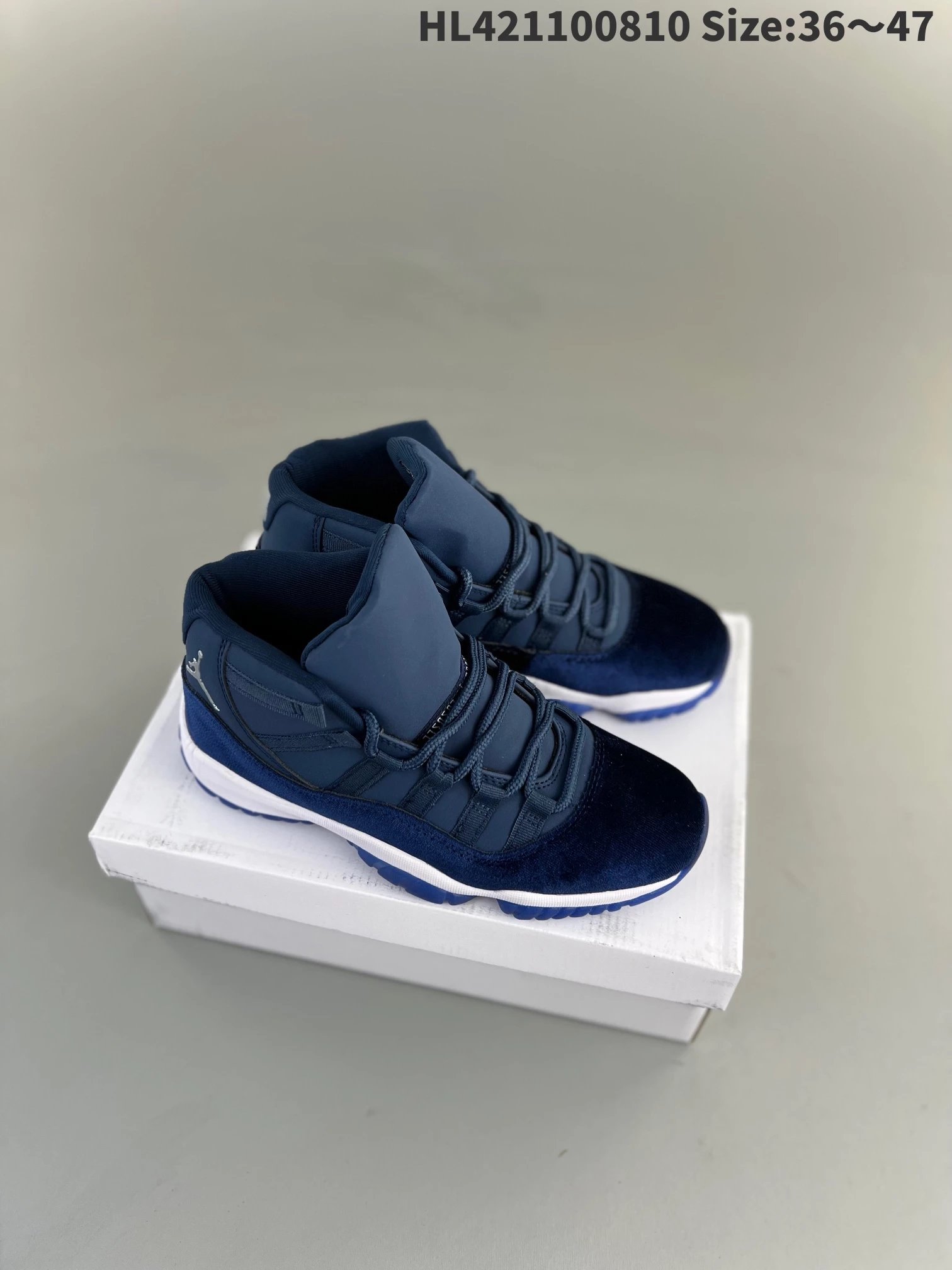 Jordan Sneakers Air 11 Heiress — blue