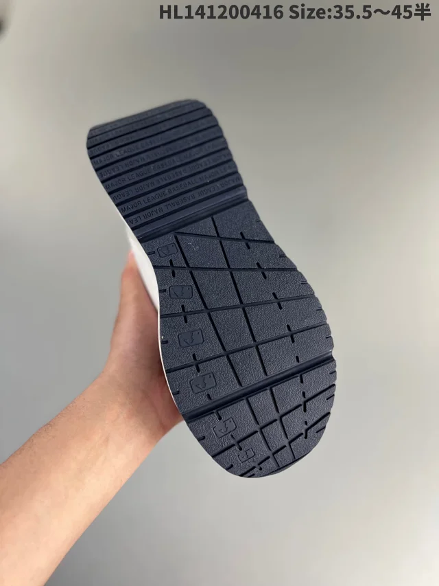MLB Sneakers Chunky mesh with team logo detail product detail image 11