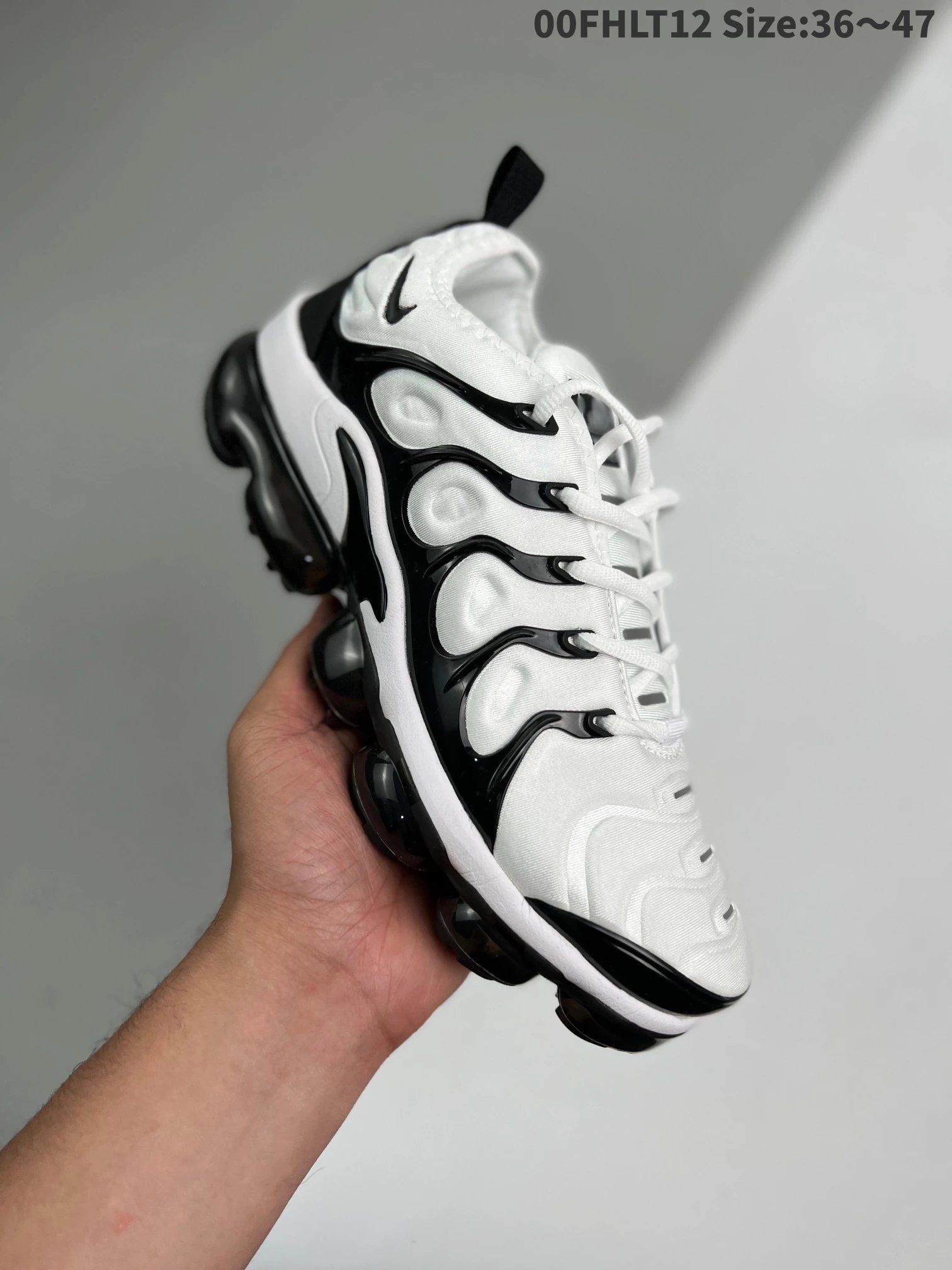 Nike Sneakers Air VaporMax Plus — 15