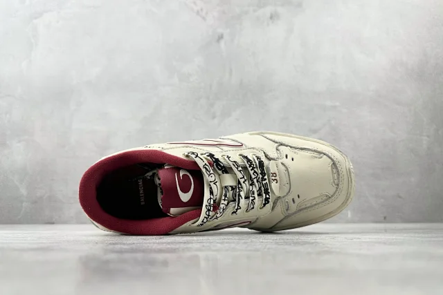 Balenciaga Sneakers Hamptons product detail image 8