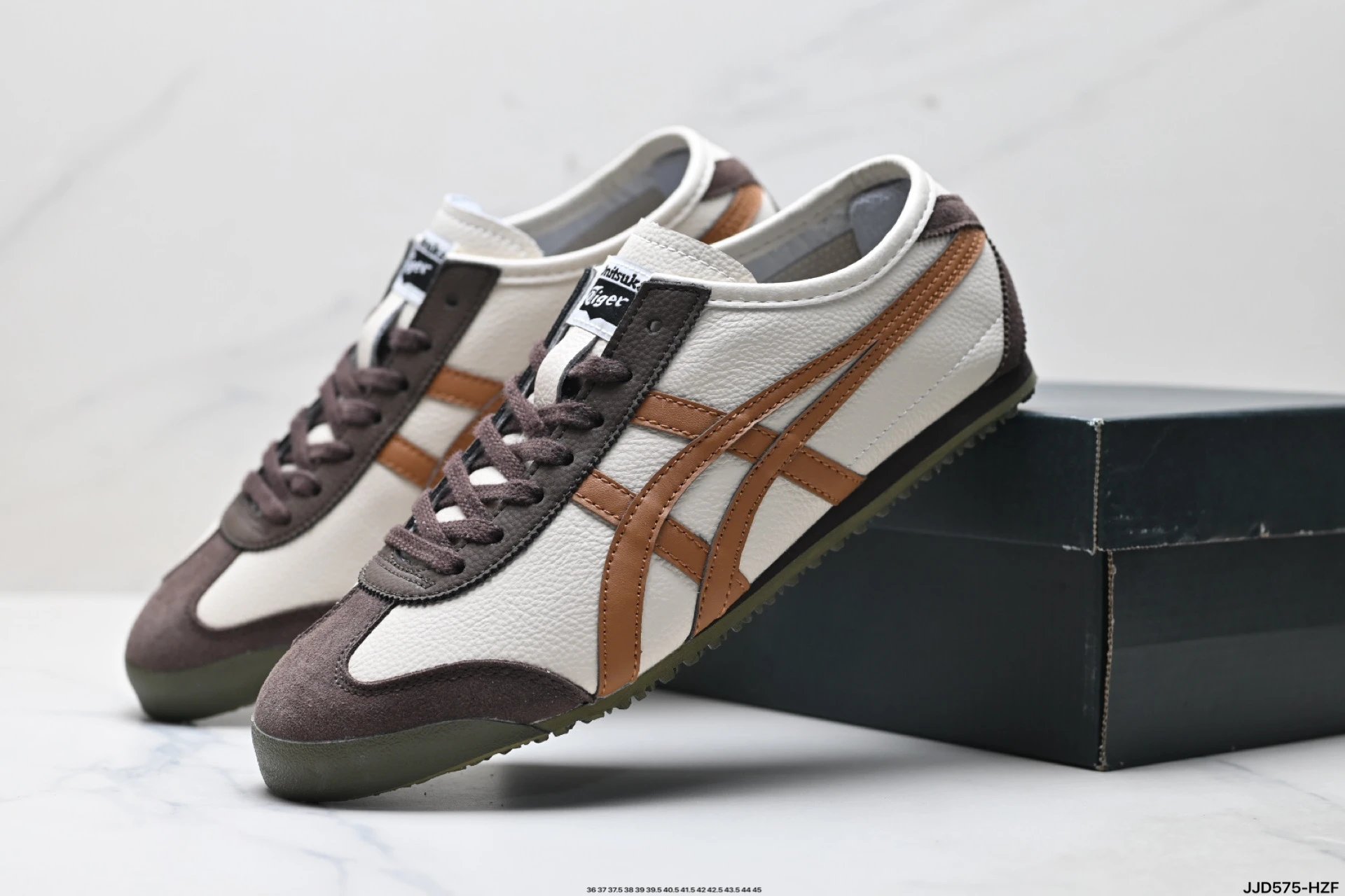 Onitsuka Tiger Sneakers MEXICO 66 SD low-top leather — 24