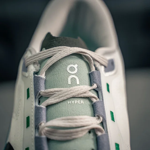 On Sneakers Cloudmonster Hyper product detail image 2