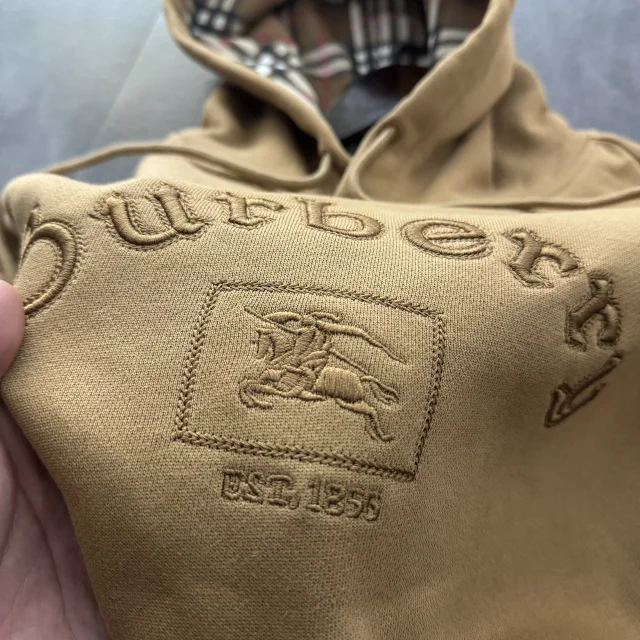 Burberry Hoodies & Sweatshirts Hooded sweatshirt with check lining and embroidered logo product detail image 3
