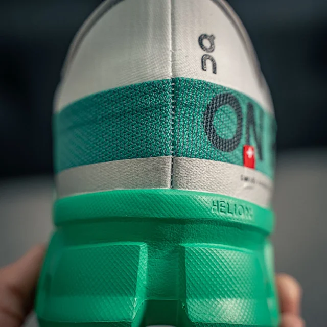 On Sneakers Cloudmonster Hyper product detail image 3