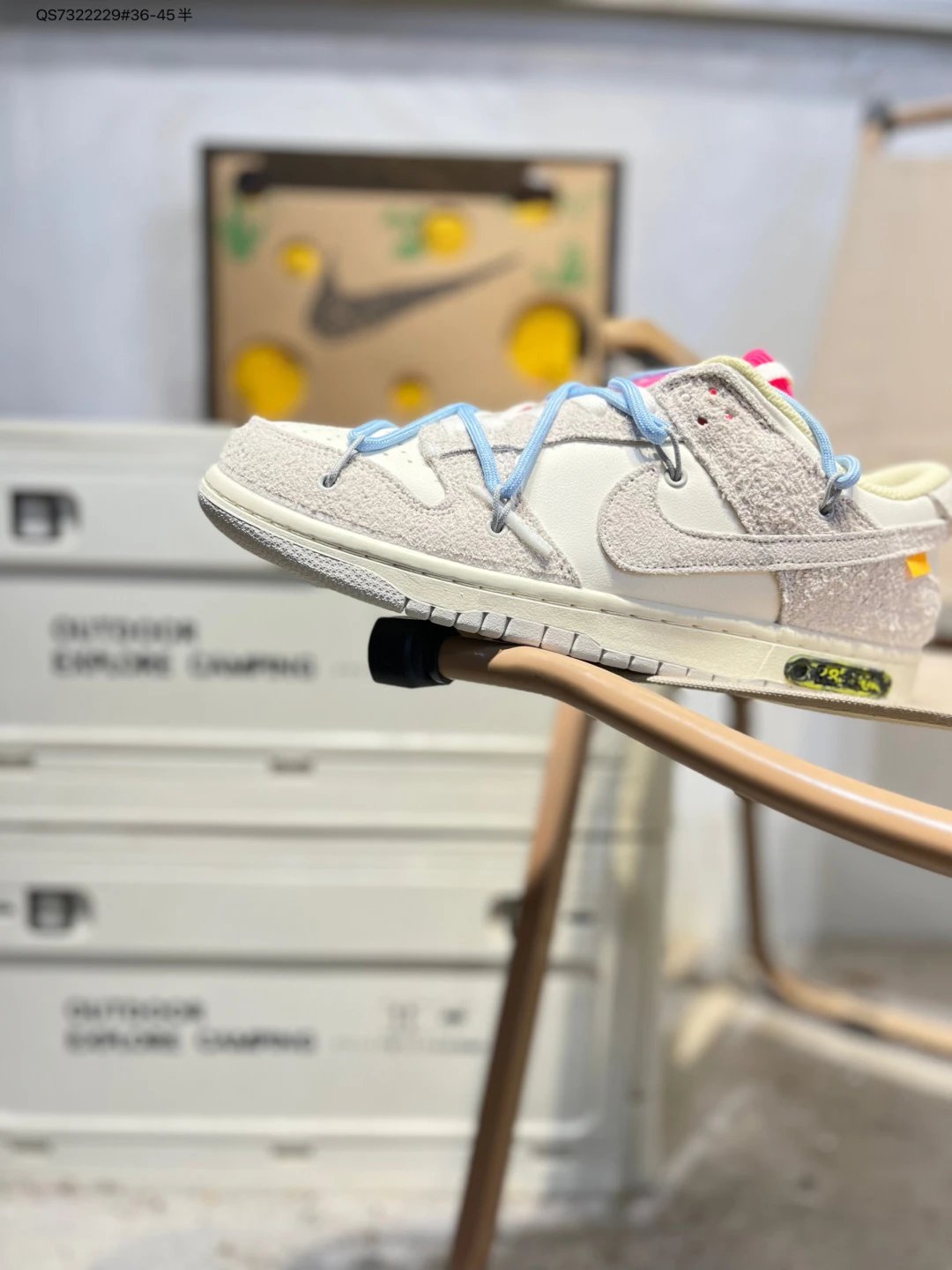 Nike Sneakers Dunk Low x Off-White “The 50” — 3