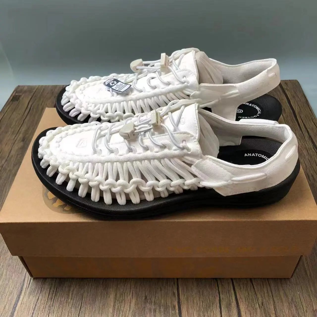 KEEN Sandals UNEEK cord-woven — 8