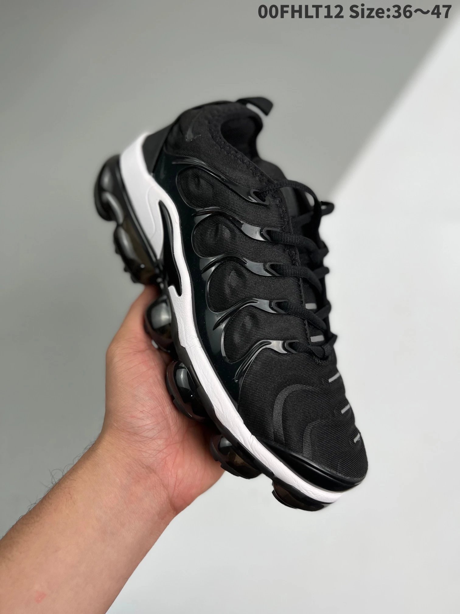 Nike Sneakers Air VaporMax Plus — 16