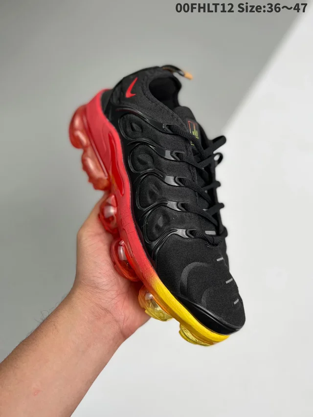 Nike Sneakers Air VaporMax Plus product detail image 28