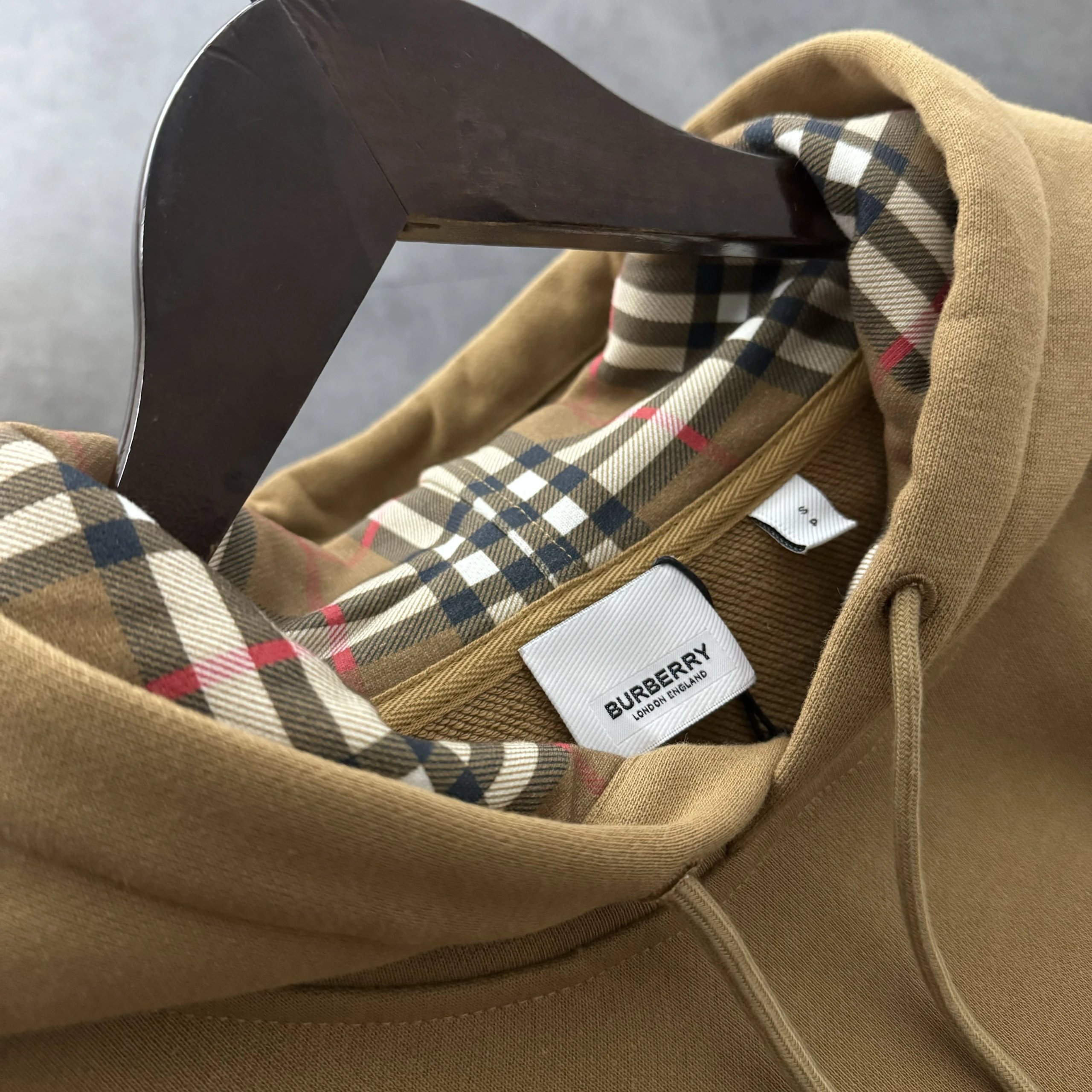 Burberry Hoodies & Sweatshirts Hooded sweatshirt with check lining and embroidered logo image 7