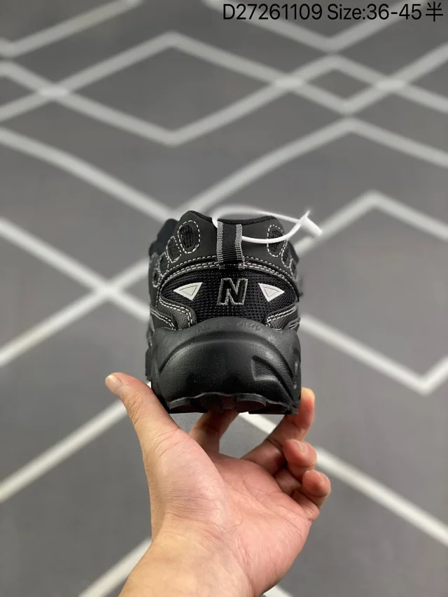 New Balance Sneakers 703 Trail product detail image 2