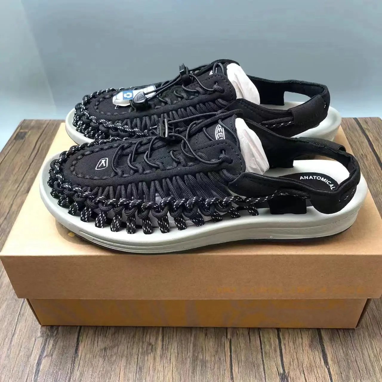 KEEN Sandals UNEEK cord-woven — 6