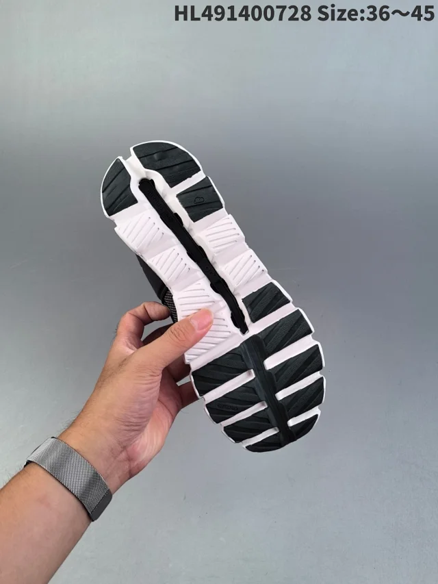 On Sneakers Mesh Running with Cushioned Sole product detail image 4