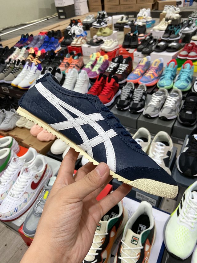 Onitsuka Tiger Sneakers Mexico 66 low-top product detail image 49