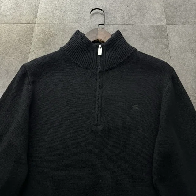 Burberry Knitwear Equestrian Knight stand-collar half-zip sweater product detail image 2