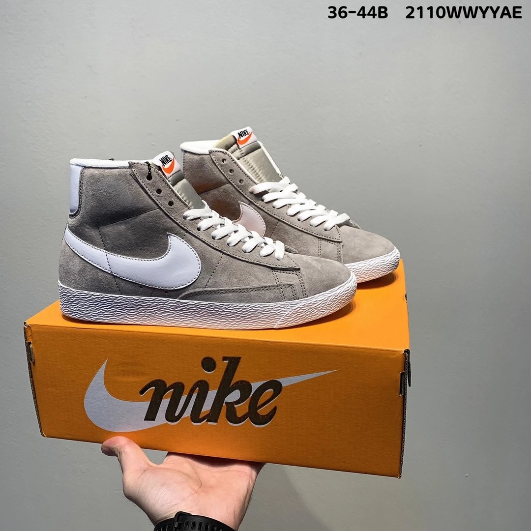 Nike Sneakers Blazer Mid '77 image 4