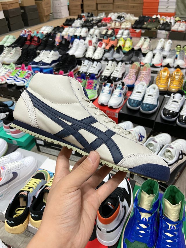 Onitsuka Tiger Sneakers Mexico 66 Mid high-top product detail image 29