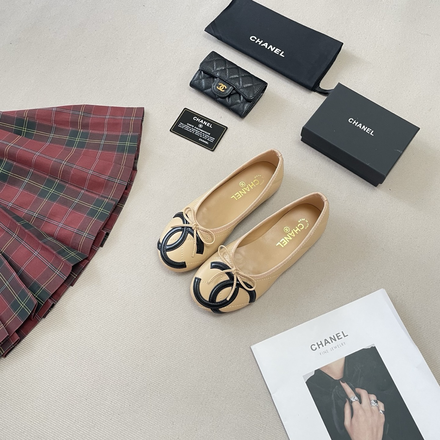 Chanel Casual Shoes Ballet flats with bow and interlocking CC toe detail — *004