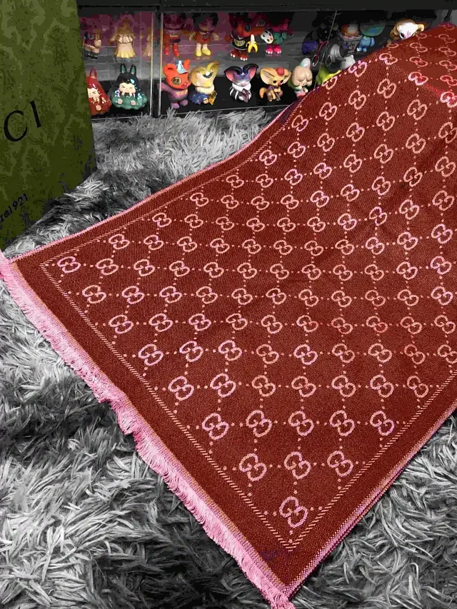 Gucci Scarves GG monogram fringed scarf product detail image 10