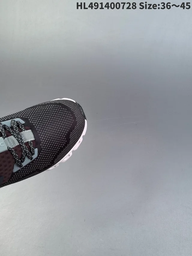 On Sneakers Mesh Running with Cushioned Sole product detail image 2