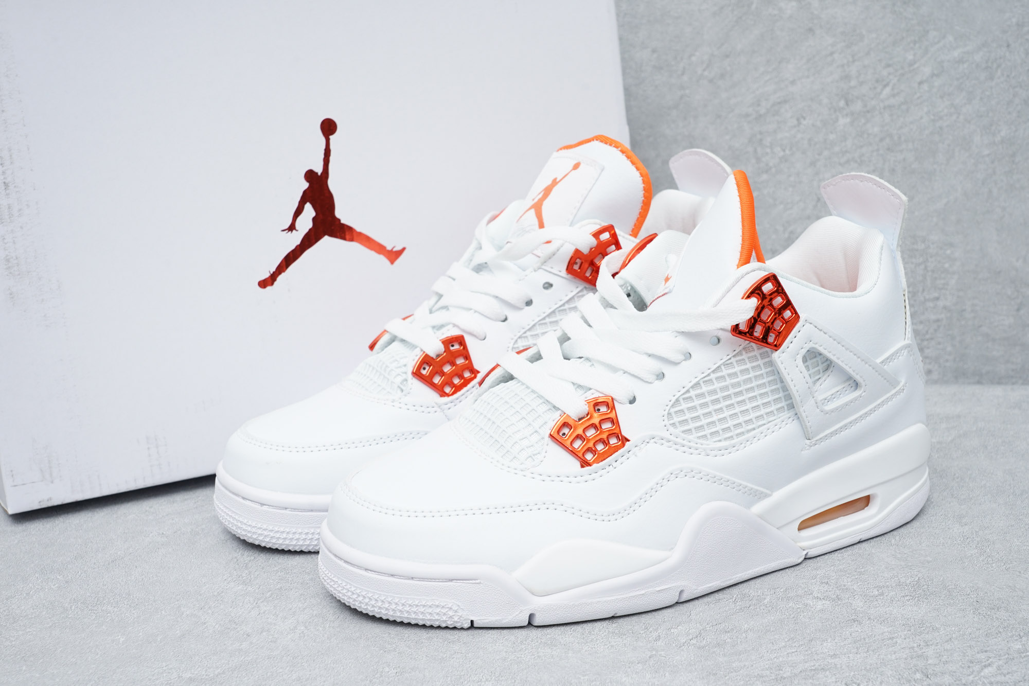 Jordan Sneakers Air 4 — orange