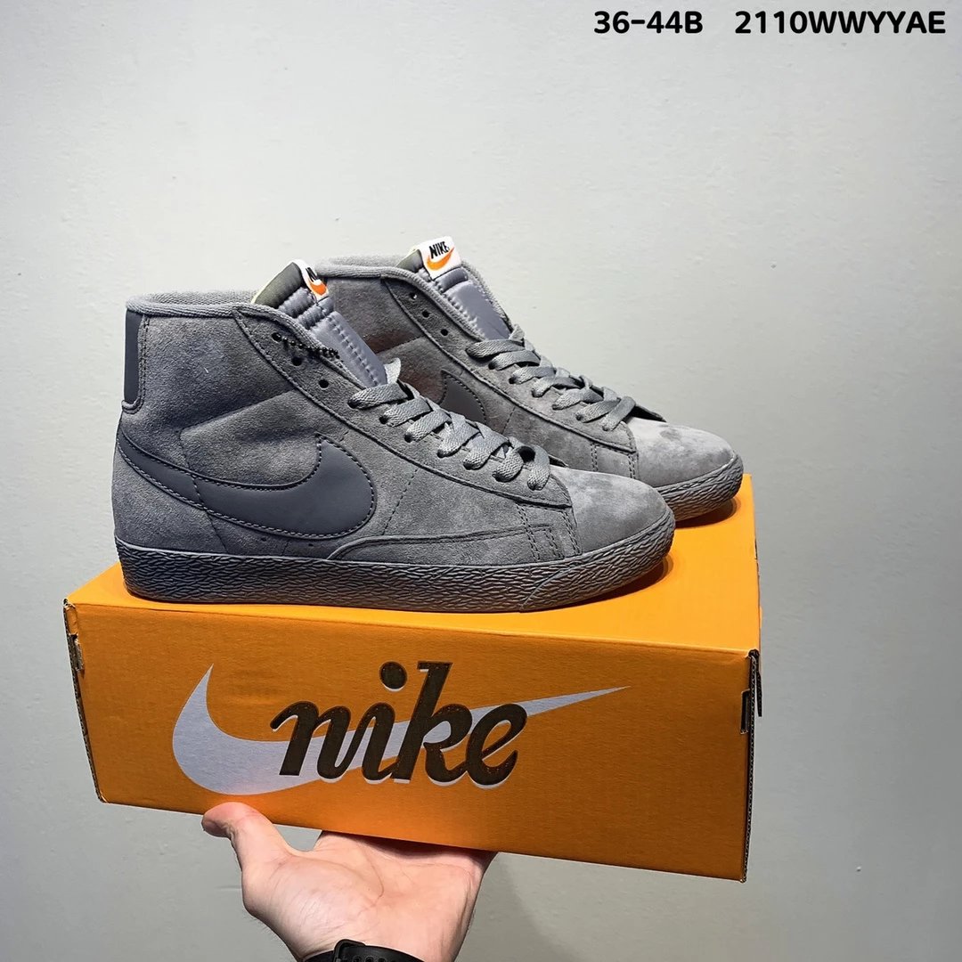 Nike Sneakers Blazer Mid '77 image 3