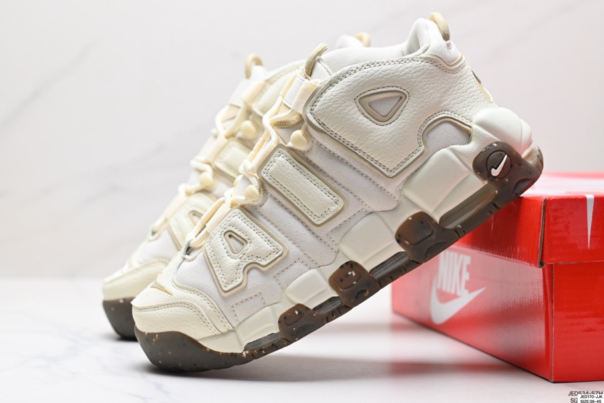 Nike Sneakers Air More Uptempo QS — 16