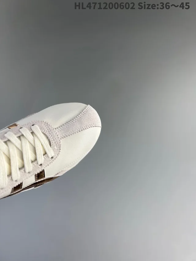Onitsuka Tiger Sneakers Low-top leather with stripe overlays product detail image 3
