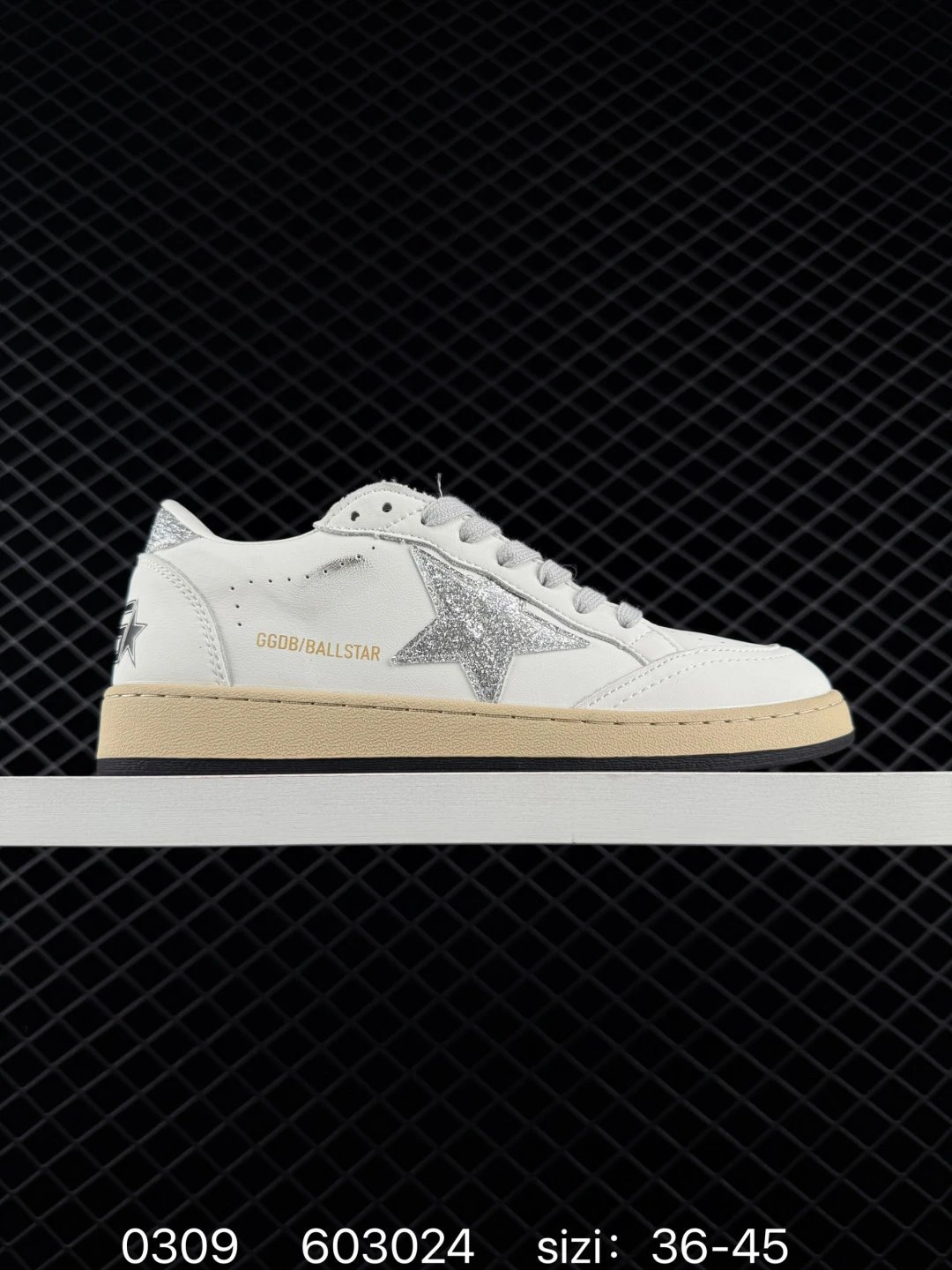 Golden Goose Sneakers Ball Star star-detail low-top image 9