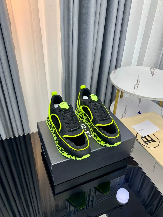 Balmain Sneakers Chunky low-top with monogram panels product detail image 5