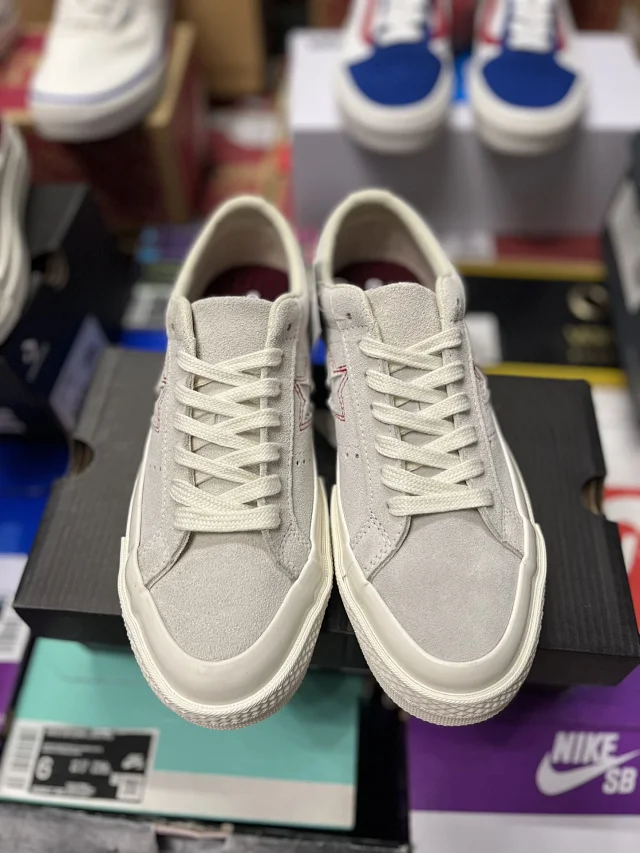 Converse Sneakers One Star Valentine’s Day suede 163192C / 163193C product detail image 16