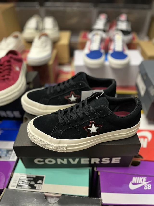 Converse Sneakers One Star Valentine’s Day suede 163192C / 163193C product detail image 9