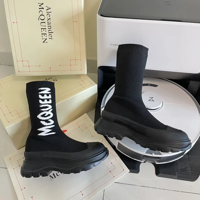 Alexander McQueen Boots Logo Knit Sock with Lug Sole product detail image 7