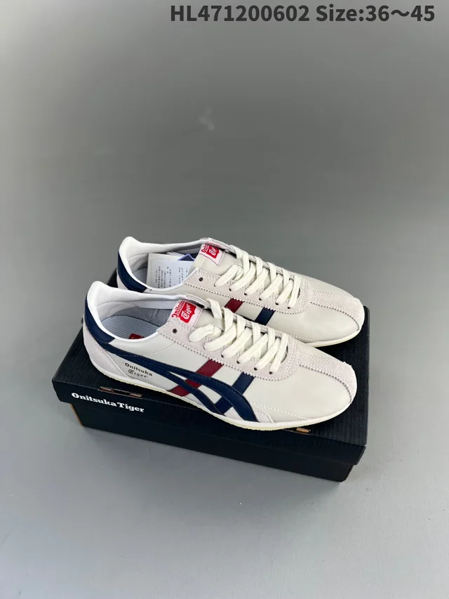 Onitsuka Tiger Sneakers Low-top leather with stripe overlays product detail image 18