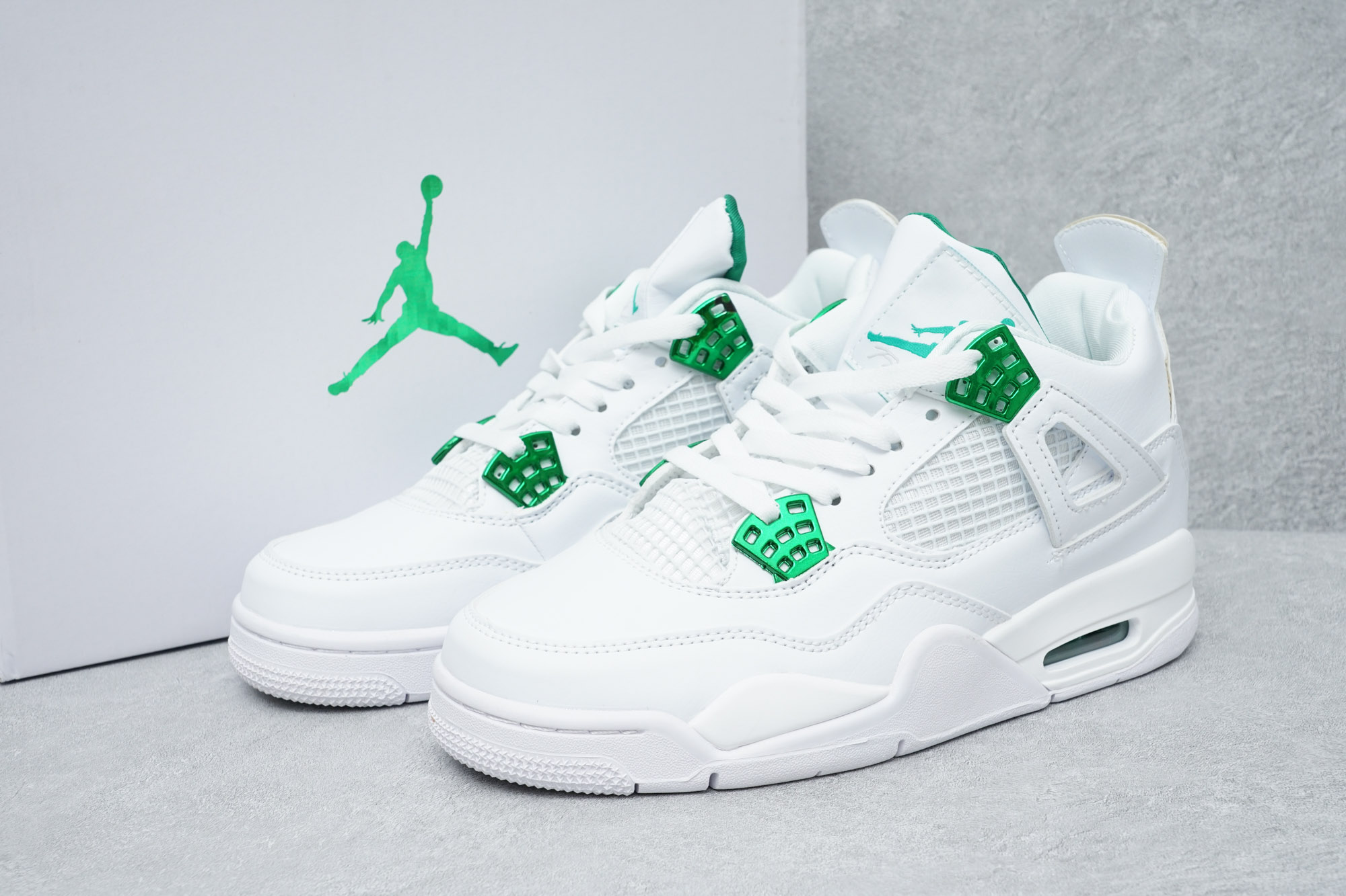 Jordan Sneakers Air 4 — green