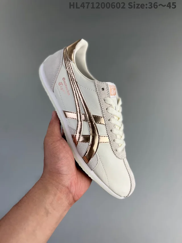 Onitsuka Tiger Sneakers Low-top leather with stripe overlays product detail image 7